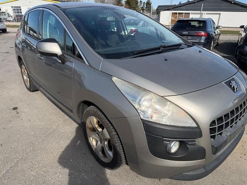 Gebraucht Peugeot 3008 Active 150 PS (110 kW) 2012 Grau Kombi