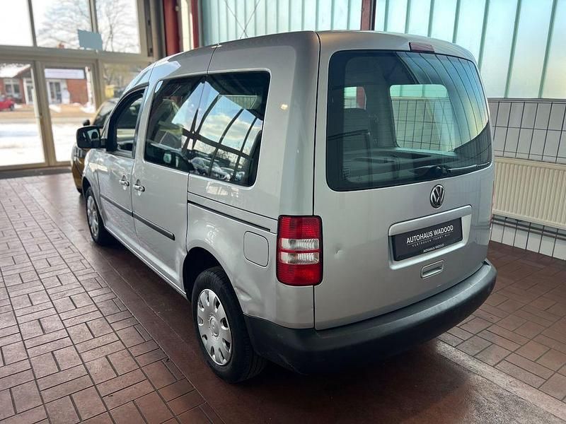 Gebraucht VW Caddy Trendline 86 PS (63 kW) 2011 Silber Van / Kleinbus
