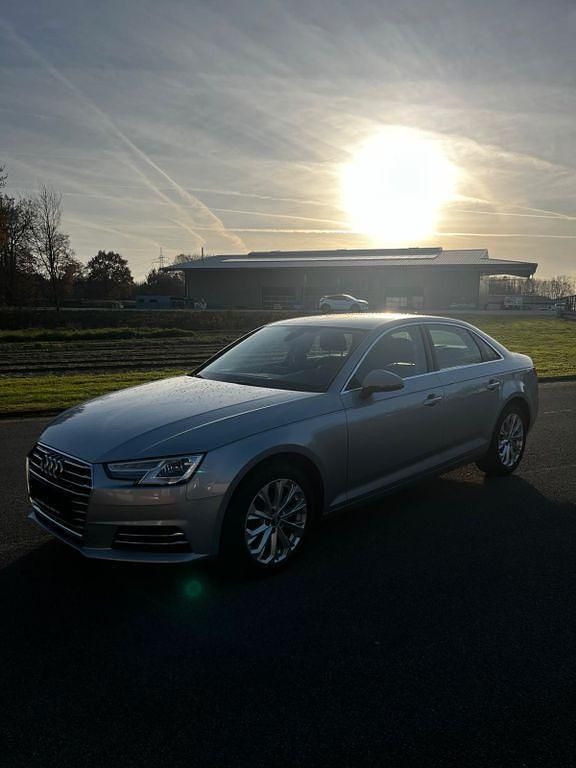 Gebraucht Audi A4 Basis 190 PS (139 kW) 2018 Silber Limousine