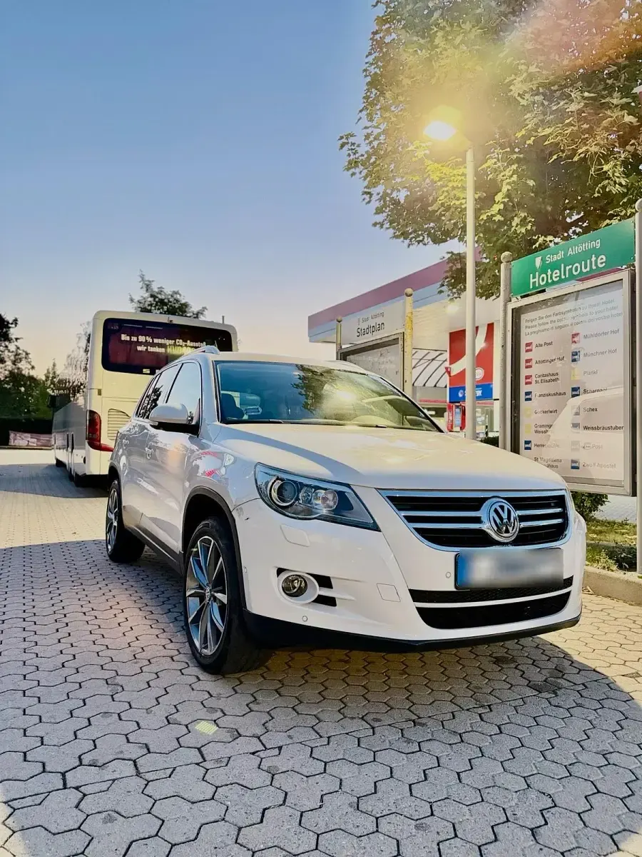 Gebraucht VW Tiguan 140 PS (102 kW) 2009 Weiß SUV