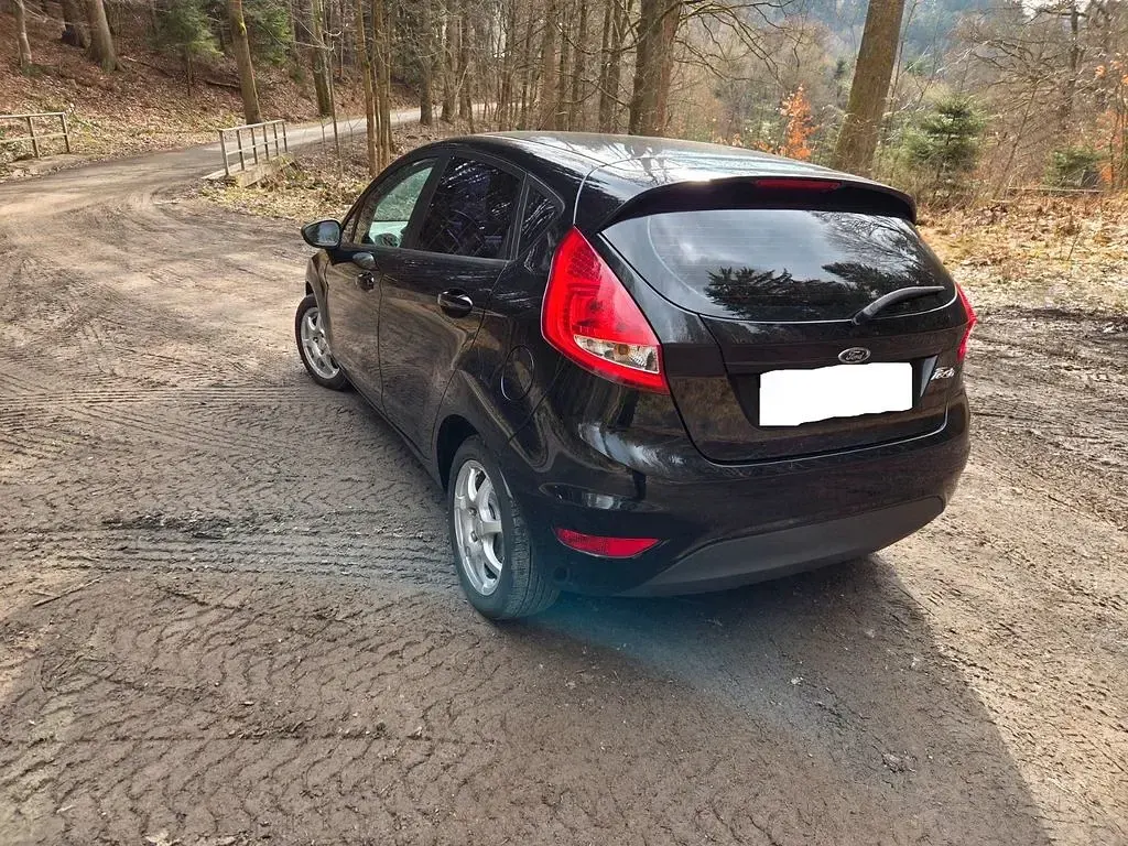 Gebraucht Ford Fiesta Trend 97 PS (71 kW) 2009 Schwarz Limousine