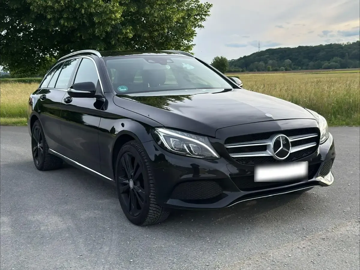Gebraucht Mercedes C250 204 PS (150 kW) 2015 Schwarz Kombi