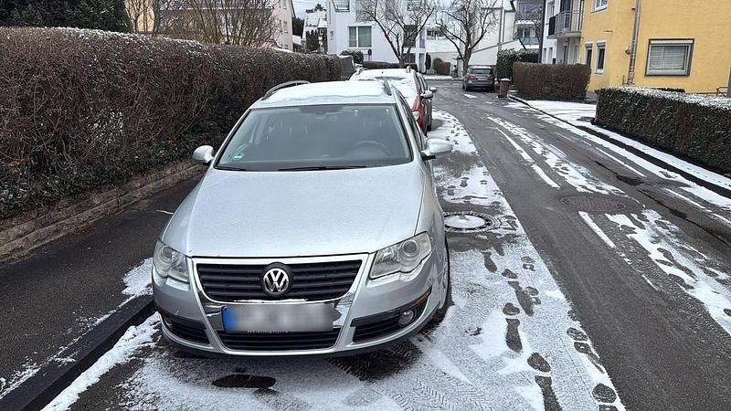 Silber Gebraucht 2006 VW Passat Kombi | 1.250 € (Guter Preis) - Bild 1/4