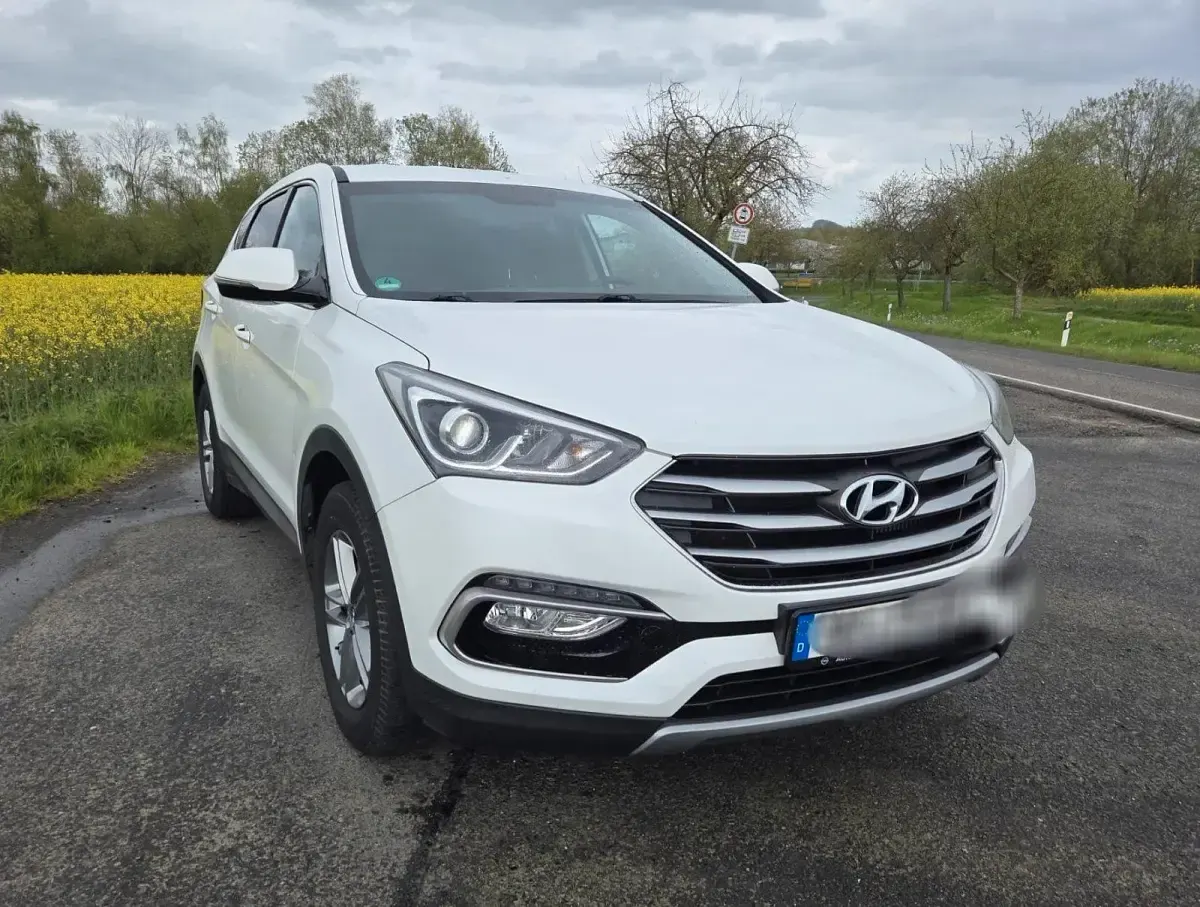 Gebraucht Hyundai Santa Fe 150 PS (110 kW) 2016 Weiß SUV