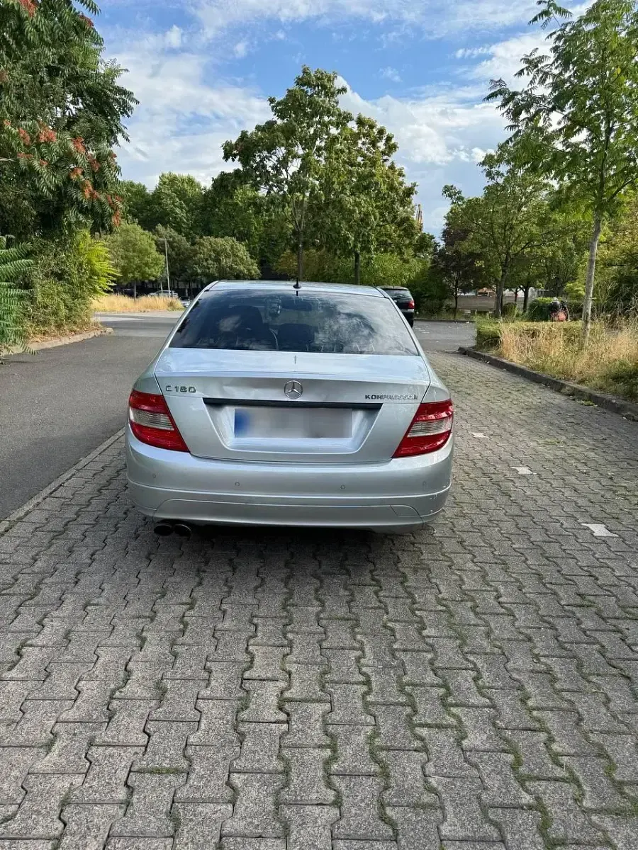 Gebraucht Mercedes C180 Elegance 156 PS (114 kW) 2008 Grau Limousine