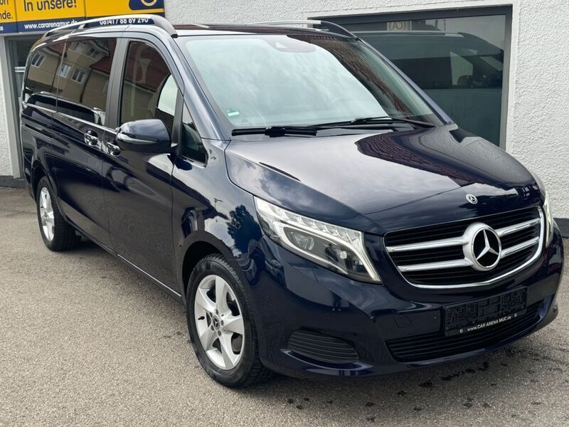 Blau Gebraucht 2019 Mercedes V220 Edition Van / Kleinbus | 31.690 € (Fairer Preis) - Bild 1/4