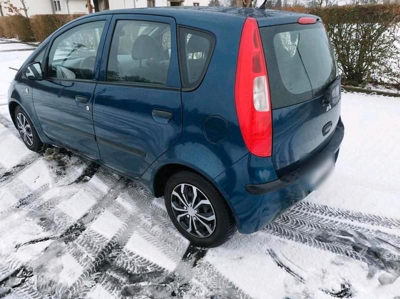 Gebraucht Mitsubishi Colt 75 PS (55 kW) 2006 Blau Kleinwagen