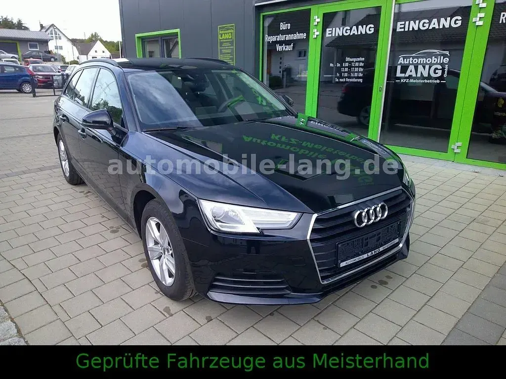 Gebraucht Audi A4 Basis 150 PS (110 kW) 2018 Schwarz Kombi