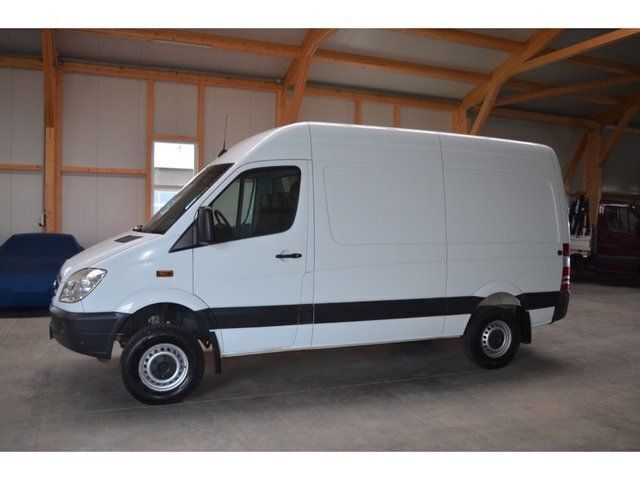 Second-hand Mercedes Sprinter 150 CP (110 kW) 2008 Alb Van