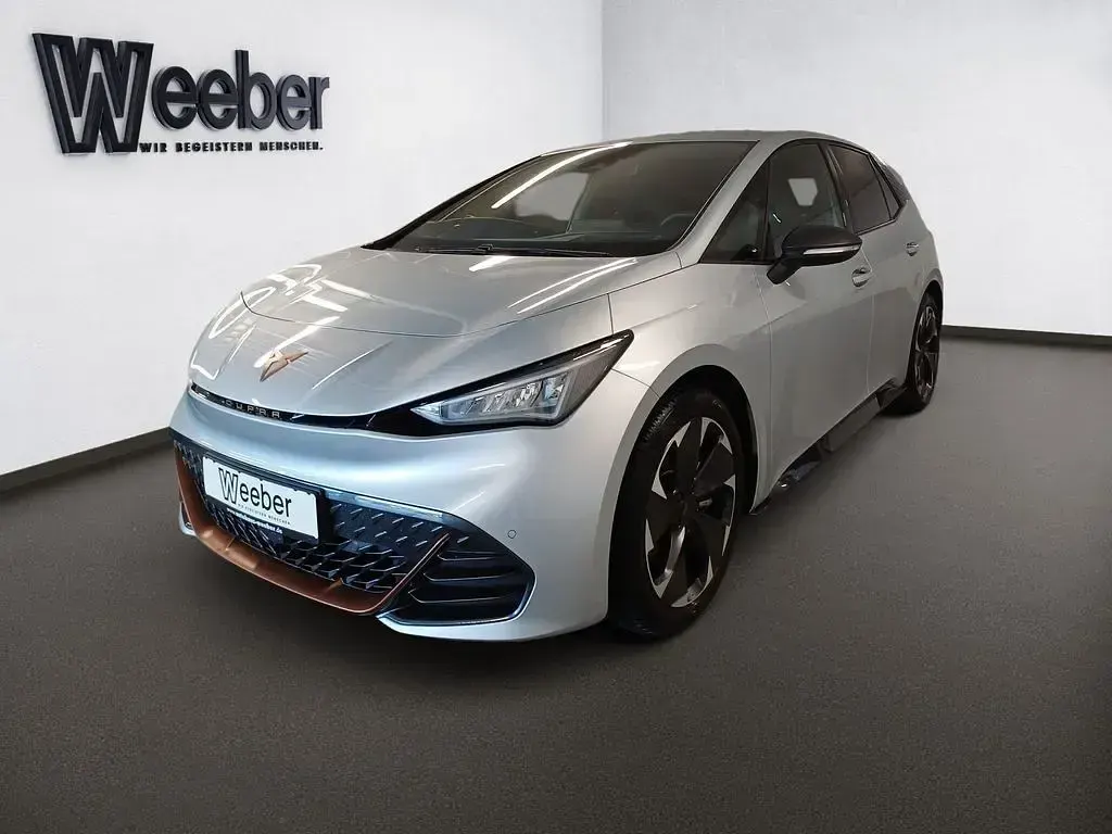 Używany Cupra Born 169 kW (231 KM) 2025 Srebrny Hatchback