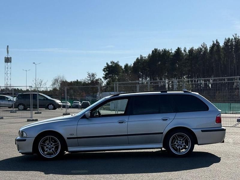 Gebraucht BMW 520 M Sport 170 PS (125 kW) 2001 Silber Limousine
