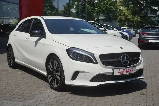 Gebraucht Mercedes A220 Urban 184 PS (135 kW) 2017 Weiß Limousine