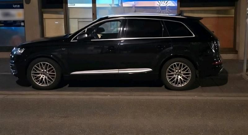 Gebraucht Audi SQ7 435 PS (319 kW) 2019 Schwarz SUV