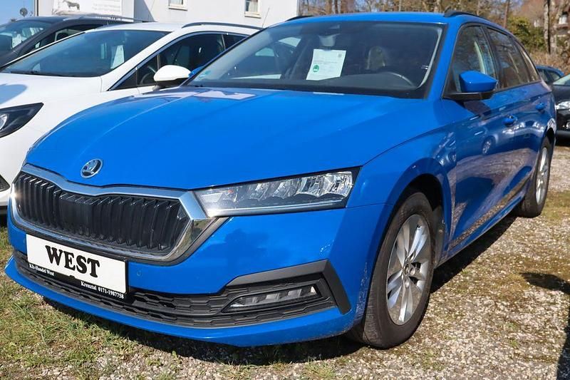 Gebraucht Skoda Octavia 150 PS (110 kW) 2022 Blau Kombi