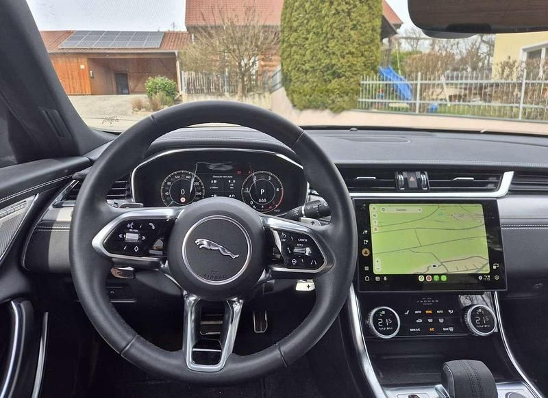 Gebraucht Jaguar XF R-Dynamic 204 PS (150 kW) 2024 Limousine