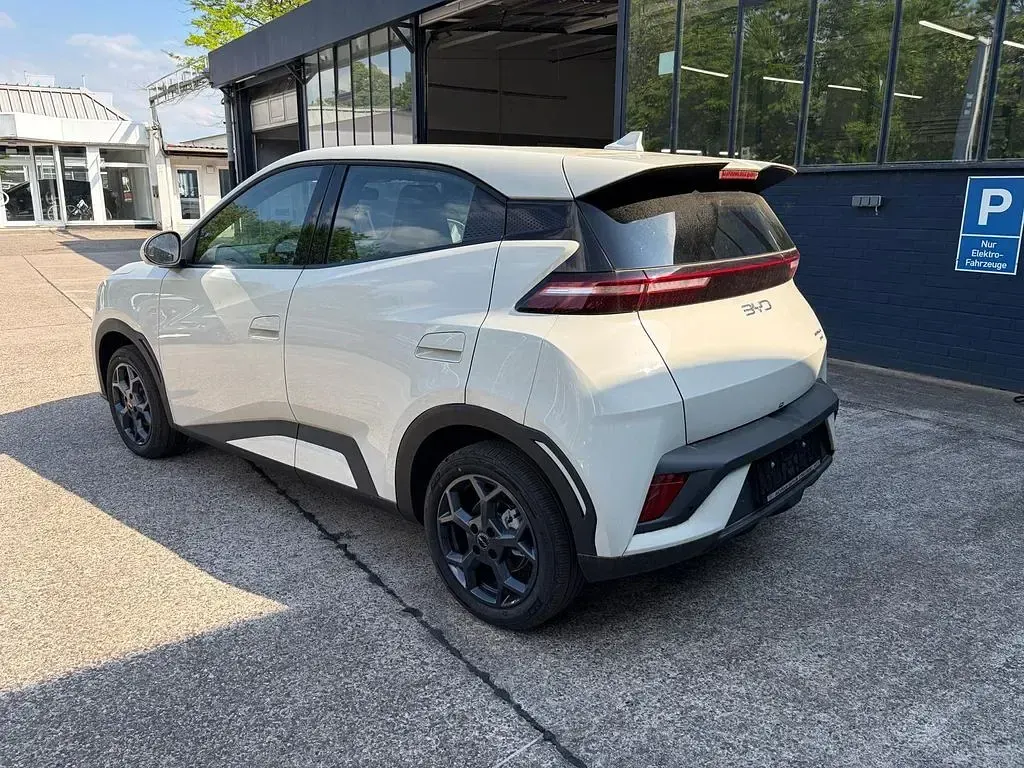 Nowe BYD Dolphin Surf Boost 64 kW (88 KM) 2025 Biały Hatchback