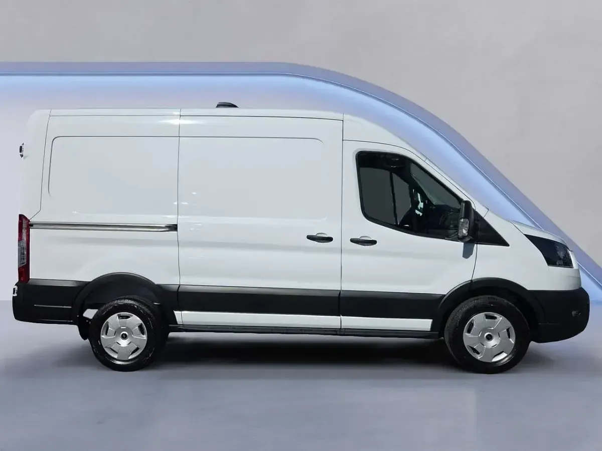 Nowe Ford Transit Trend 131 KM (96 kW) 2025 Biały Sedan/Limuzyna