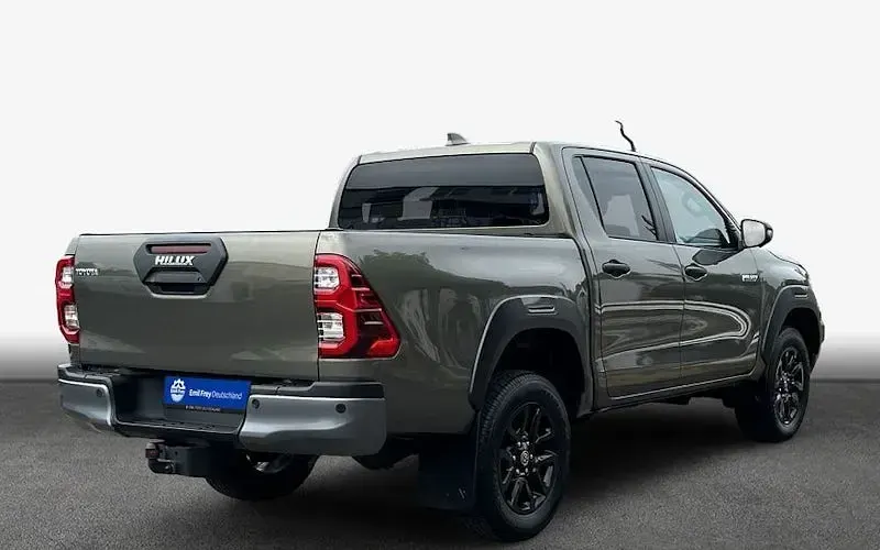 Gebraucht Toyota HiLux 204 PS (150 kW) 2025 Gold Pickup