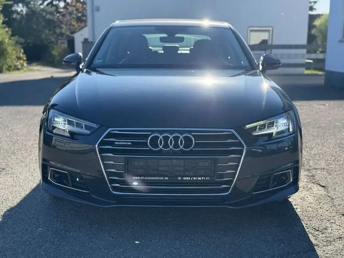 Gebraucht Audi A4 Design 272 PS (200 kW) 2015 Grau Limousine