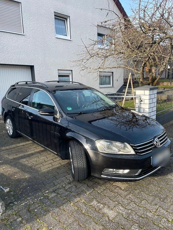 Gebraucht VW Passat Comfortline 140 PS (102 kW) 2011 Schwarz Kombi