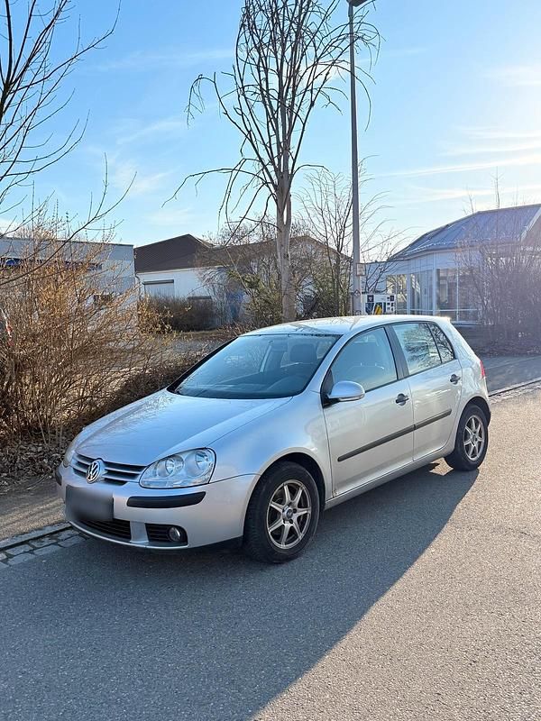 Gebraucht VW Golf V 101 PS (74 kW) 2005 Silber Kleinwagen