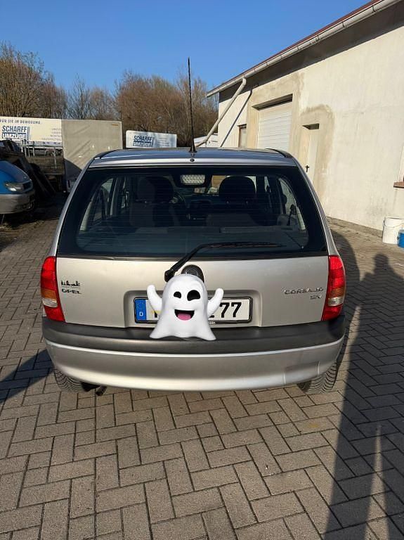 Gebraucht Opel Corsa 54 PS (39 kW) 1999 Silber Limousine