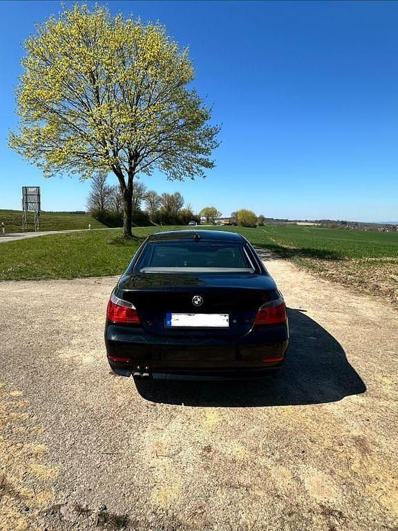 Second-hand BMW 525 192 CP (141 kW) 2004 Negru Berlinǎ