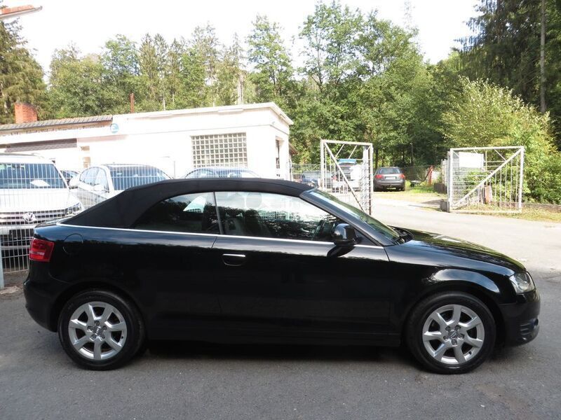 Gebraucht Audi A3 Cabriolet Attraction 102 PS (75 kW) 2009 Schwarz Cabrio