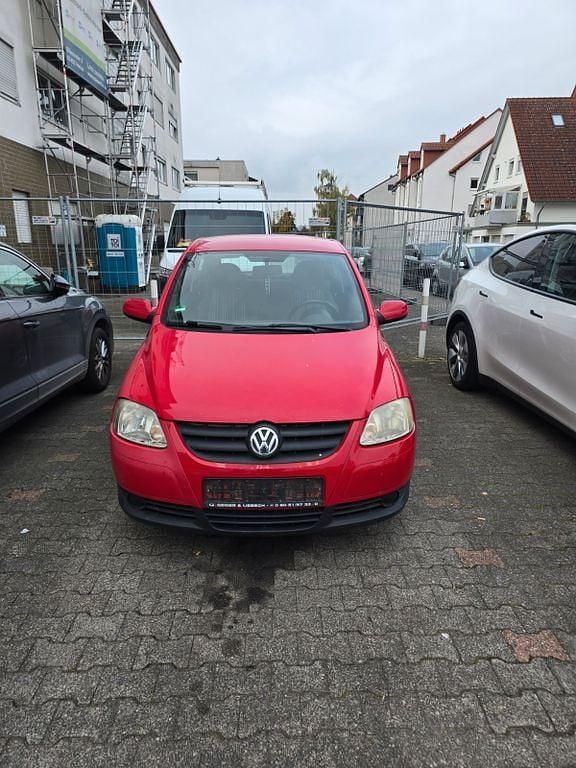 Rot Gebraucht 2004 VW Fox Kleinwagen | 1.200 € (Superpreis) - Bild 1/4