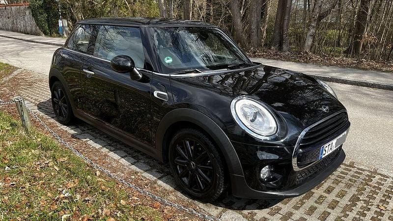Gebraucht Mini Cooper 136 PS (100 kW) 2017 Schwarz Kleinwagen