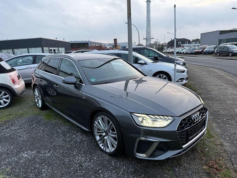 Grau Gebraucht 2022 Audi A4 S-Line Kombi | 19.500 € (Etwas zu teuer) - Bild 1/4