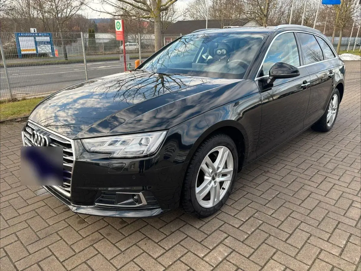Gebraucht Audi A4 Ambiente 190 PS (139 kW) 2016 Schwarz Kombi