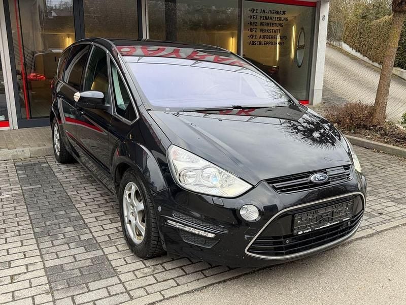 Gebraucht Ford S-MAX Titanium 163 PS (119 kW) 2014 Schwarz Van / Kleinbus