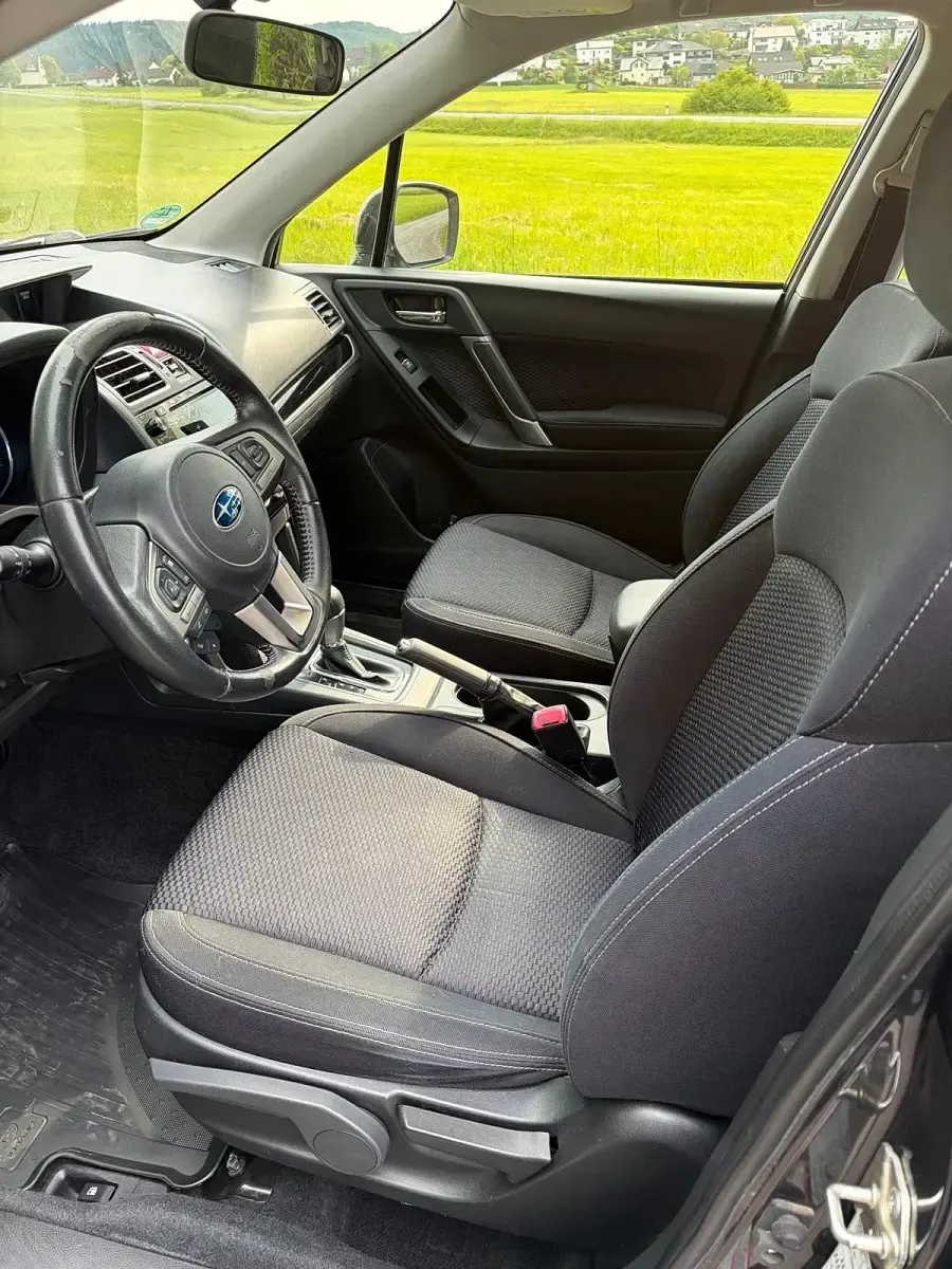 Gebraucht Subaru Forester Active 147 PS (108 kW) 2016 Grau SUV