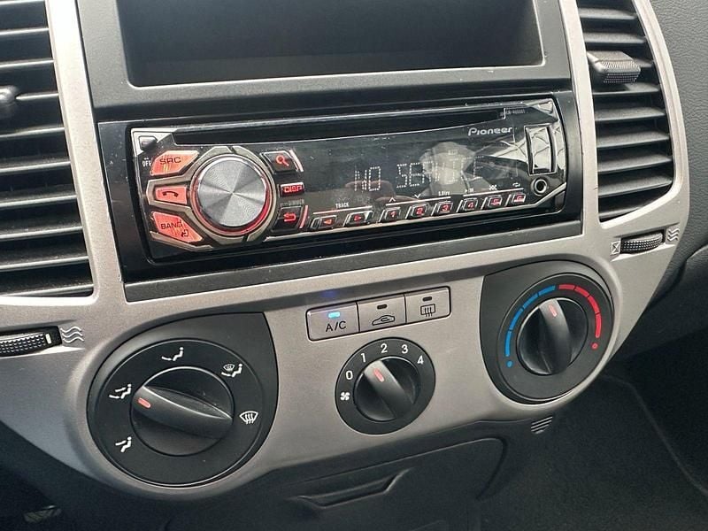 Gebraucht Hyundai i20 Classic 77 PS (56 kW) 2013 Blau Kleinwagen