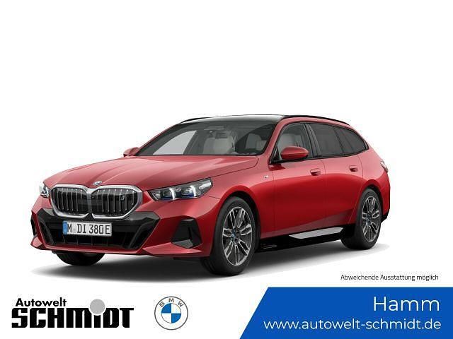 Rot Gebraucht 2024 BMW i5 M Sport Limousine | 61.790 € - Bild 1/4
