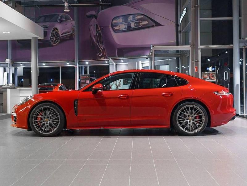 Gebraucht Porsche Panamera GTS 480 PS (353 kW) 2022 Rot Limousine