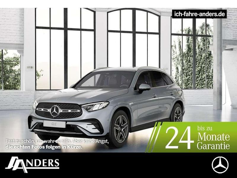Hightech silber Gebraucht 2025 Mercedes GLC220 AMG SUV | 59.750 € - Bild 1/3