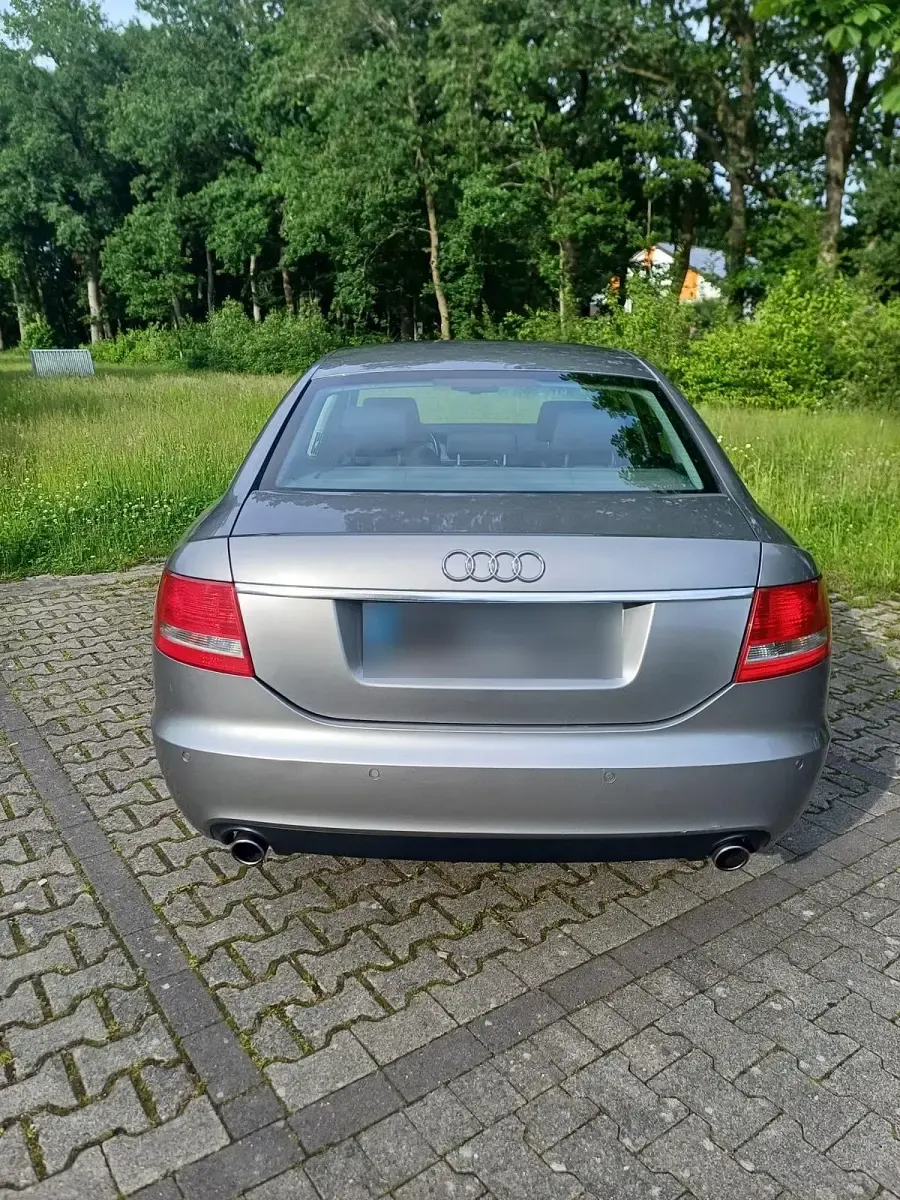 Gebraucht Audi A6 177 PS (130 kW) 2004 Grau Limousine
