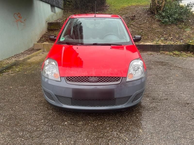 Gebraucht Ford Fiesta 69 PS (50 kW) 2007 Rot Kleinwagen