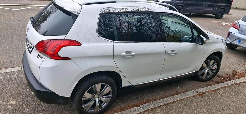 Gebraucht Peugeot 2008 92 PS (67 kW) 2014 Weiß SUV