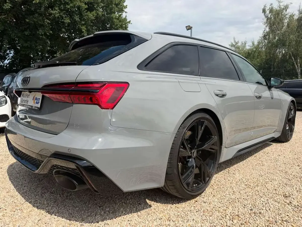 Gebraucht Audi RS6 600 PS (441 kW) 2022 Nardograu Kombi