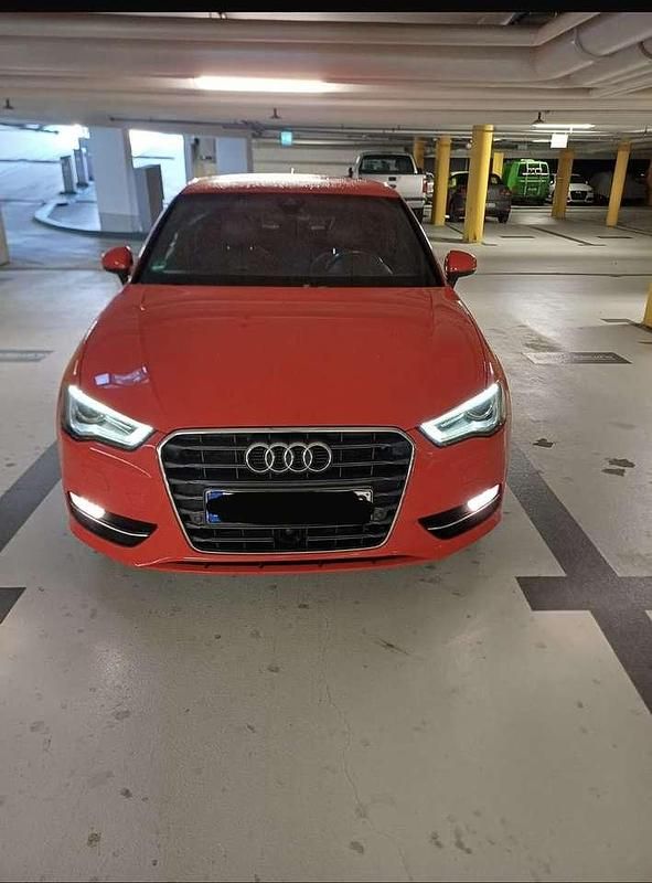 Rot Gebraucht 2012 Audi A3 Ambiente Limousine | 7.800 € (Fairer Preis) - Bild 1/4