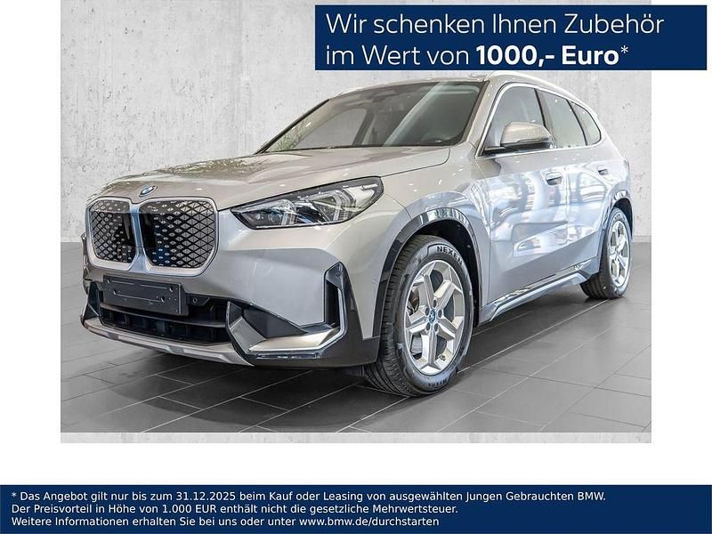 Silber Neu 2025 BMW iX1 Performance SUV | 48.833 € (Superpreis) - Bild 1/4