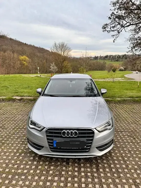 Gebraucht Audi A3 Ambiente 110 PS (80 kW) 2016 Silber Limousine