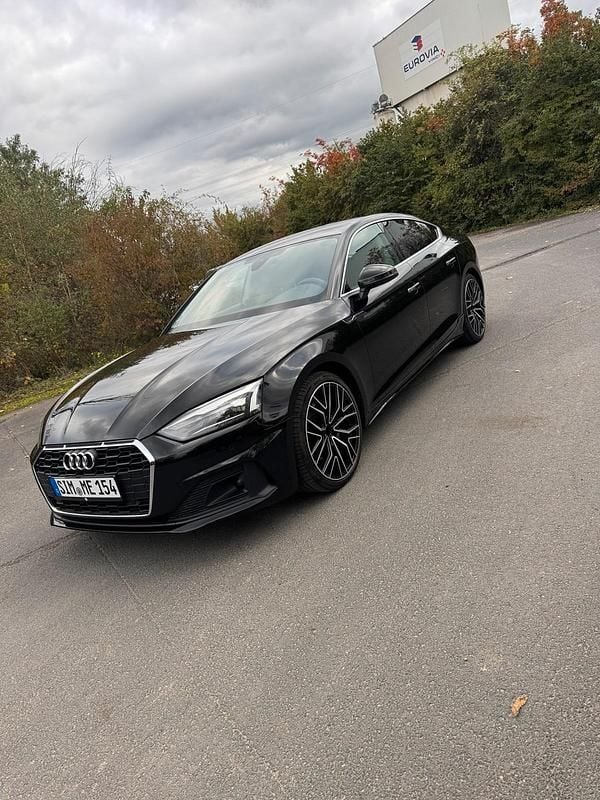 Gebraucht Audi A5 Sportback Ambiente 163 PS (119 kW) 2021 Schwarz Kleinwagen