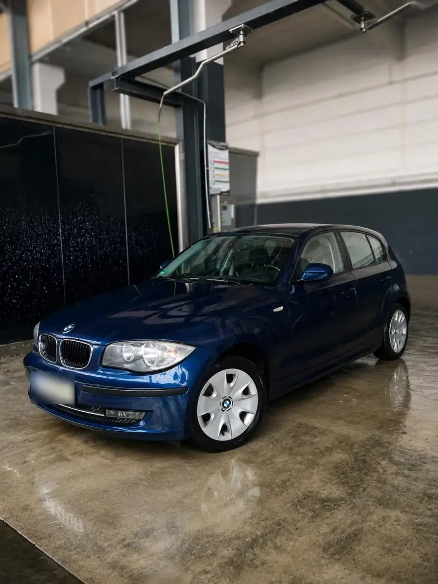 Gebraucht BMW 116 122 PS (89 kW) 2009 Blau Kleinwagen