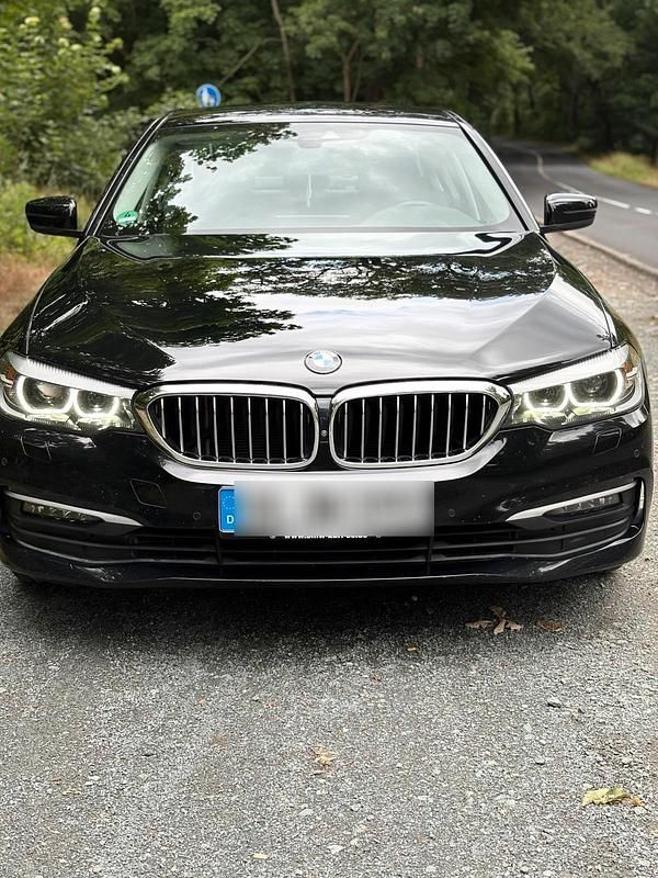 Schwarz Gebraucht 2020 BMW 530 Limousine | 29.999 € (Superpreis) - Bild 1/4