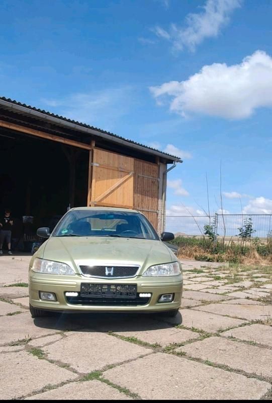 Grün Gebraucht 2000 Honda Accord LS Limousine | 2.699 € (Fairer Preis) - Bild 1/4