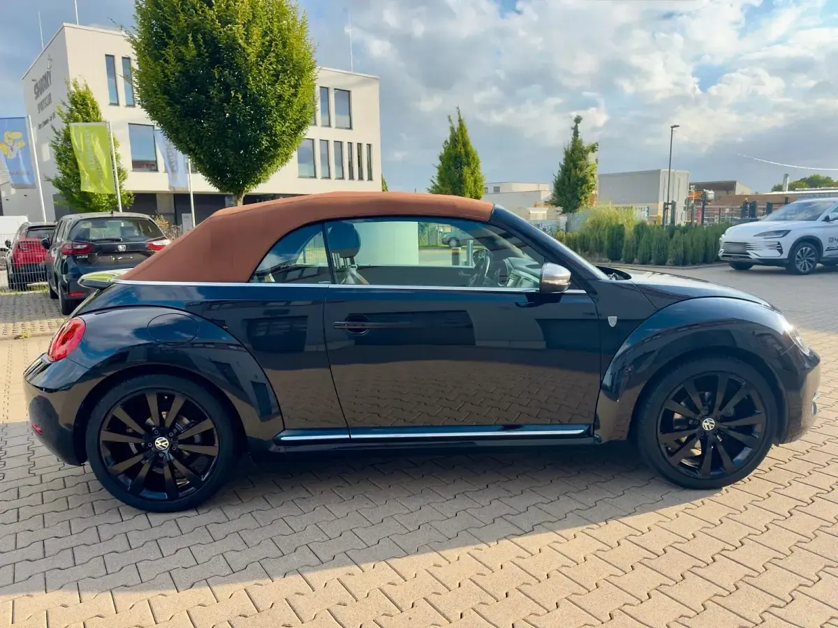 Gebraucht VW Beetle Cabriolet Karmann 150 PS (110 kW) 2016 Schwarz Cabrio
